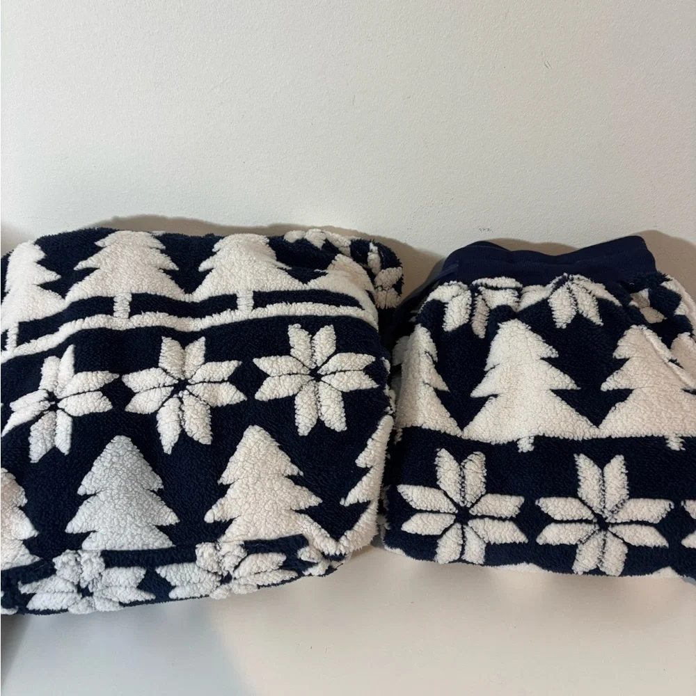 Vera Bradley Jacquard Fleece Hoodie Pant Set Navy White Nordic Forest Pajamas